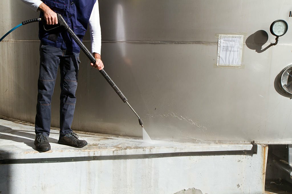 Mengenal Dry Ice Cleaning; Manfaat Dan Pengaplikasiannya Dalam Menjaga Kebersihan Rumah