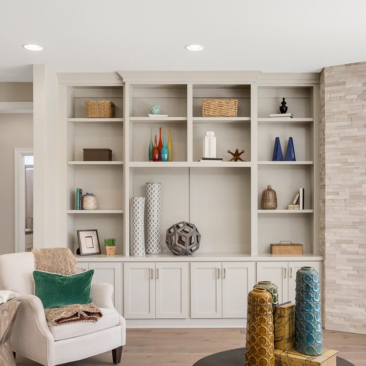 Contoh lemari built-in, Sumber: fencerowfurniture.com