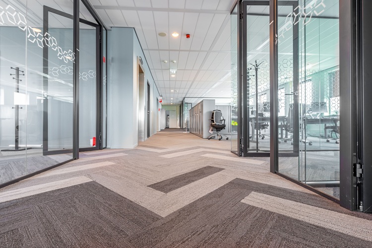 Karpet tile, Sumber: pexels.com